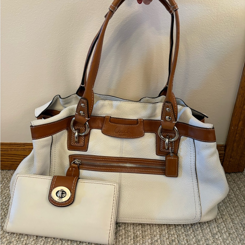 Vintage Coach Penelope White Pebbled Leather Tote + Wallet Duo